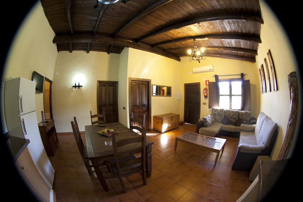 Complejo Rural El Prado Hotell Logrosán Exteriör bild