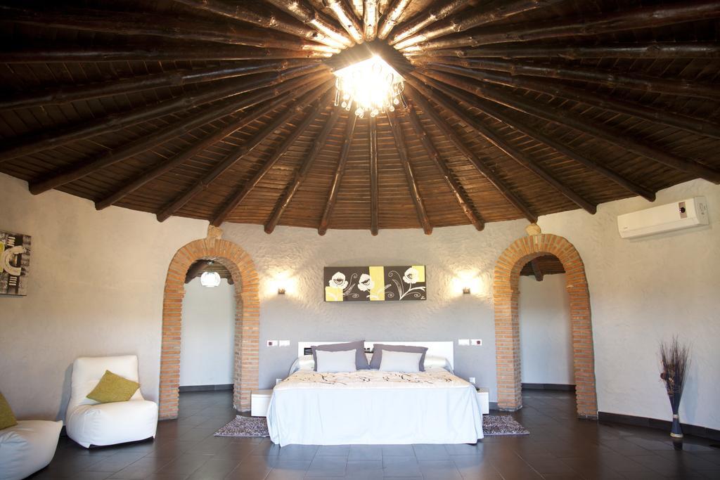 Complejo Rural El Prado Hotell Logrosán Exteriör bild