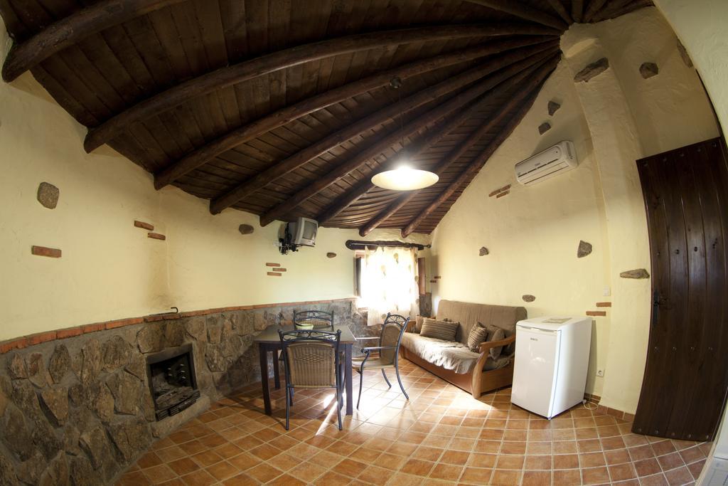 Complejo Rural El Prado Hotell Logrosán Exteriör bild