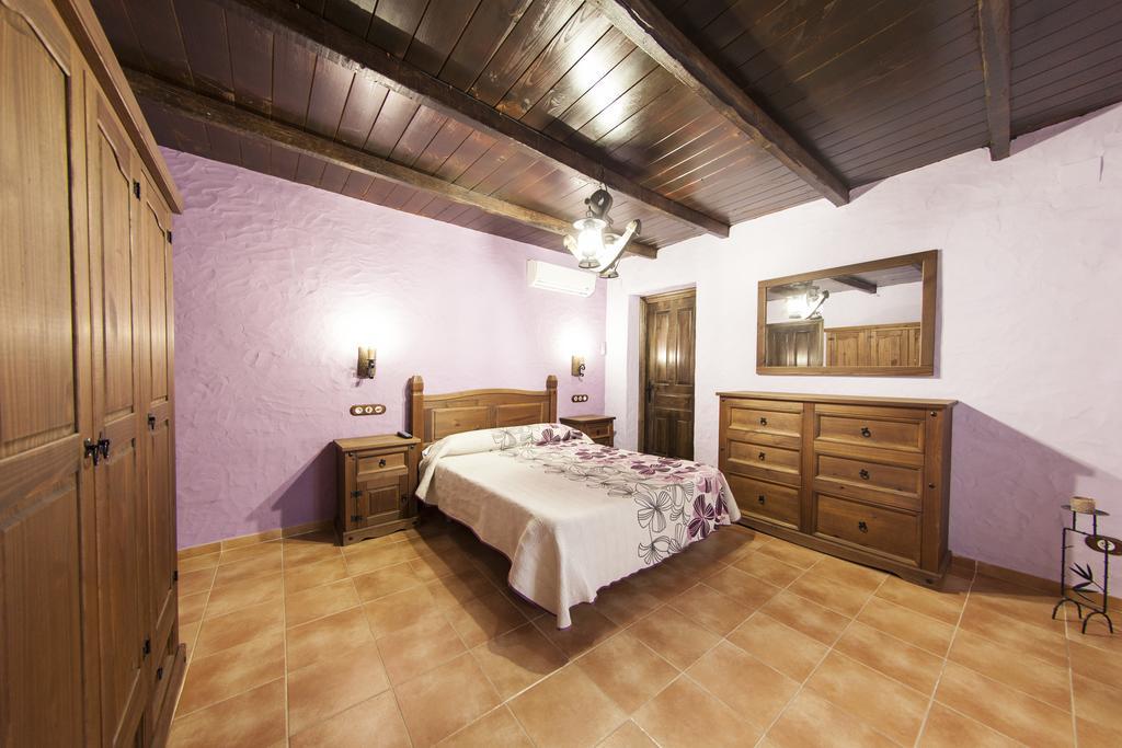 Complejo Rural El Prado Hotell Logrosán Exteriör bild